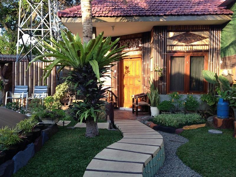 Enny'S Guest House Malang Eksteriør billede
